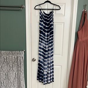 Elegant Navy and White Maxi Dress